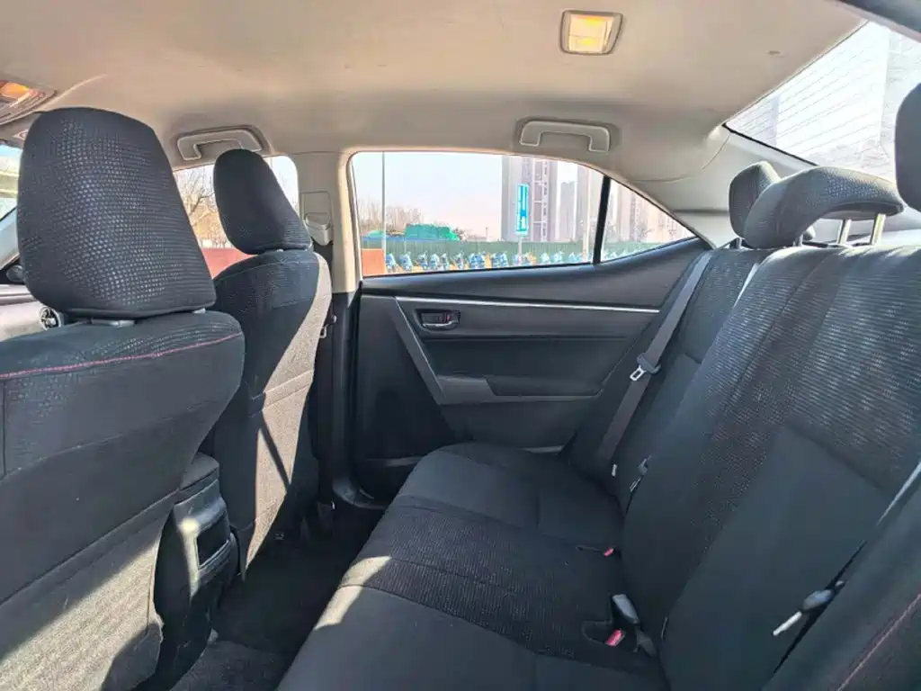 Toyota Corolla 2019 — фото 16