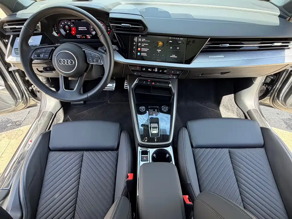 Audi A3 2023 — фото 15