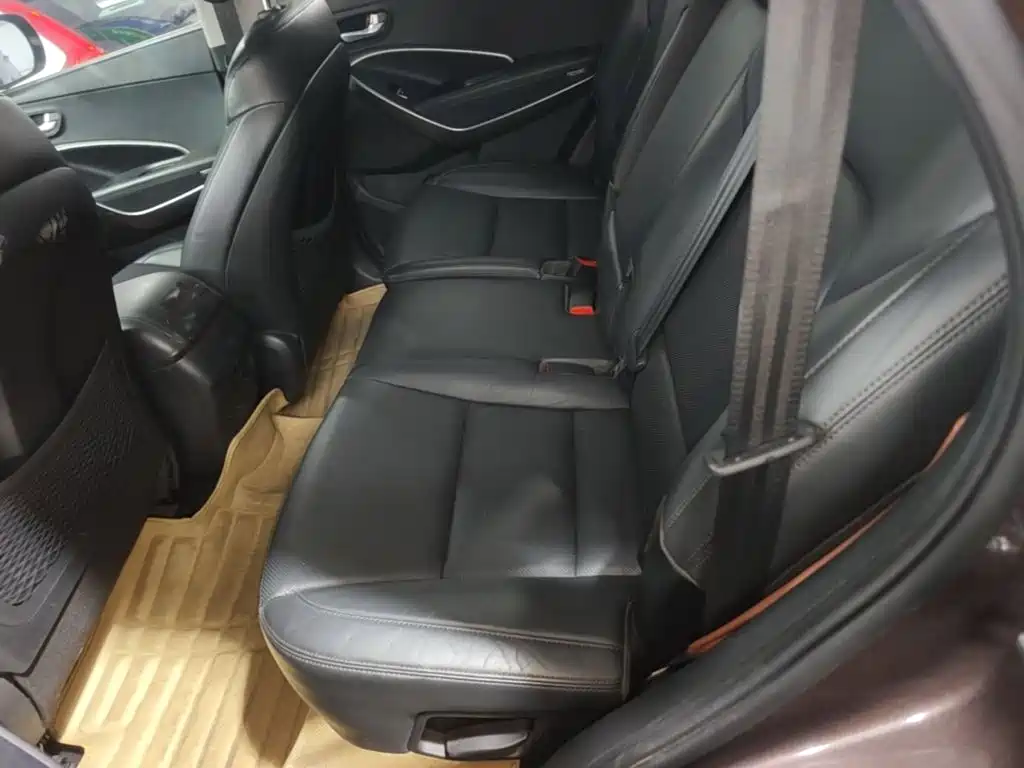 Hyundai Santa Fe 2016 — фото 17