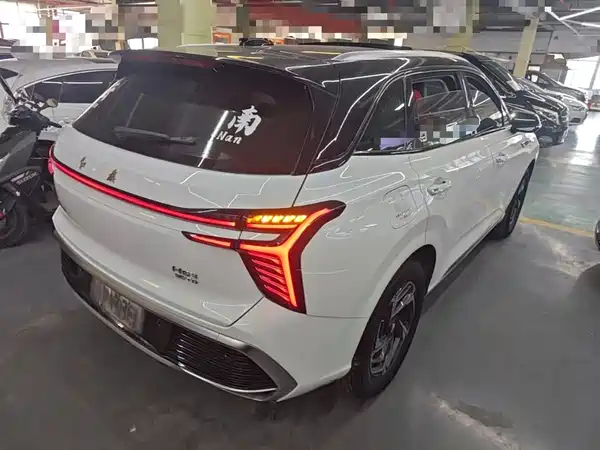 Hongqi HS3 2023