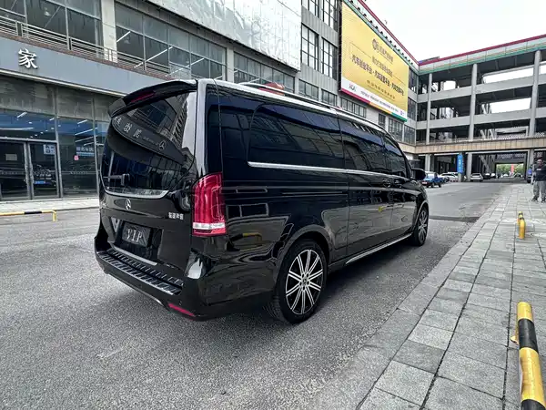 Mercedes-Benz V-Class 2022
