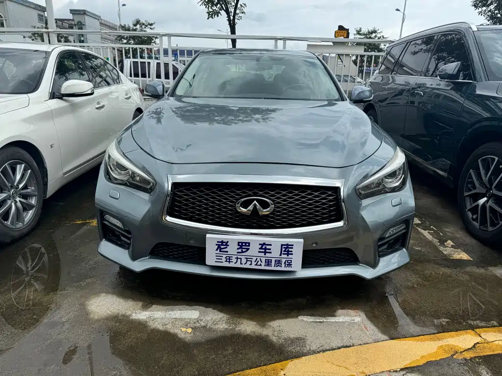 Infiniti Q50 2015