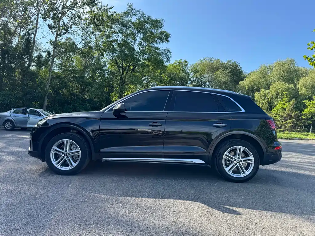 Audi Q5L 2022 — фото 4