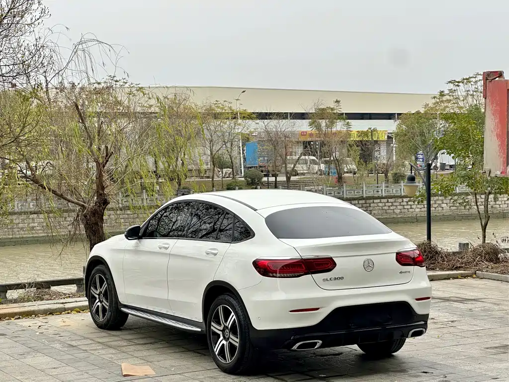 Mercedes-Benz GLC Coupe 2022