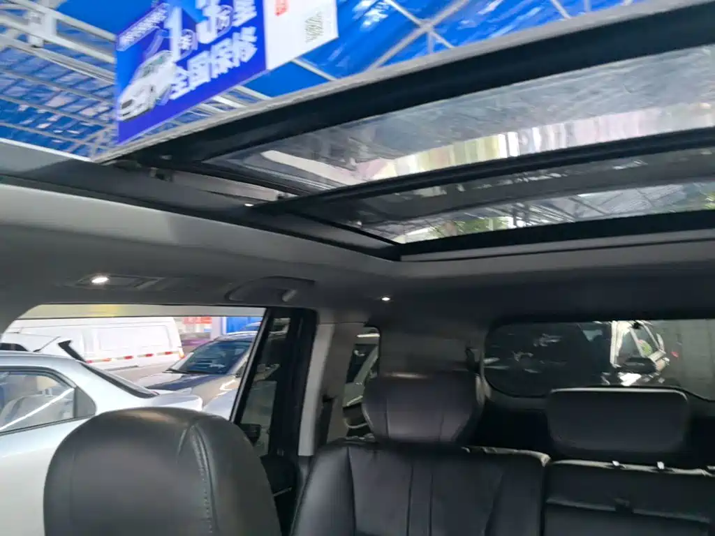 GAC Motor Trumpchi GS8 2018 — фото 18