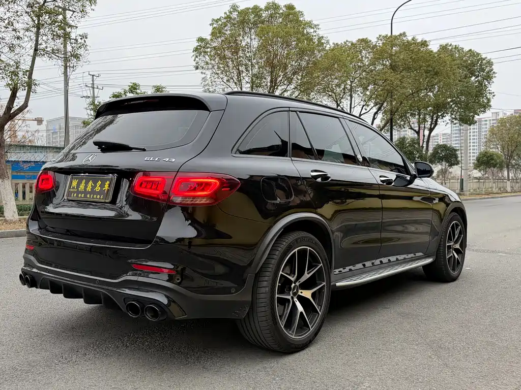 Mercedes-Benz GLC AMG 2023 — фото 8