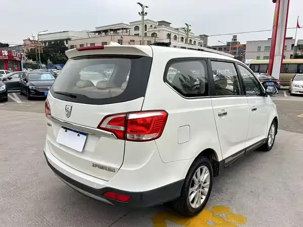 Baojun 730 2016