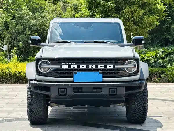 Ford Bronco 2024