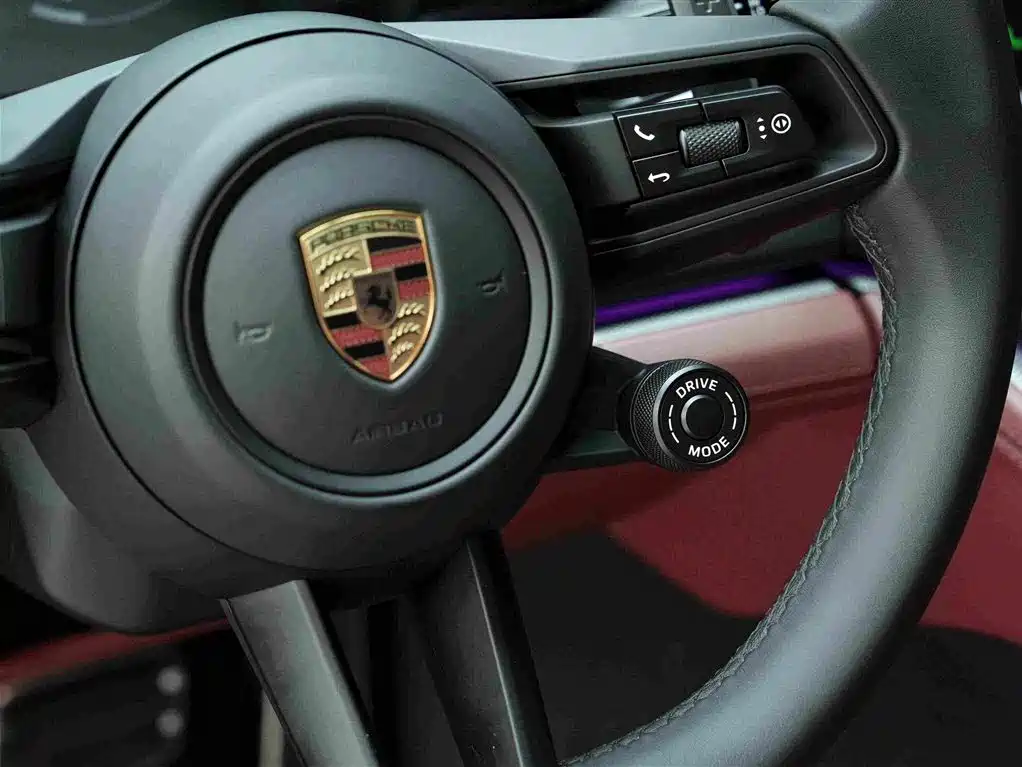 Porsche Panamera 2025 — фото 17