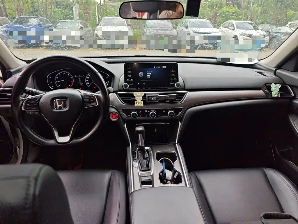 Honda Accord 2019 — фото 10