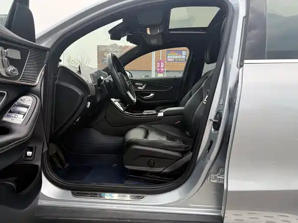 Mercedes-Benz EQC 2021