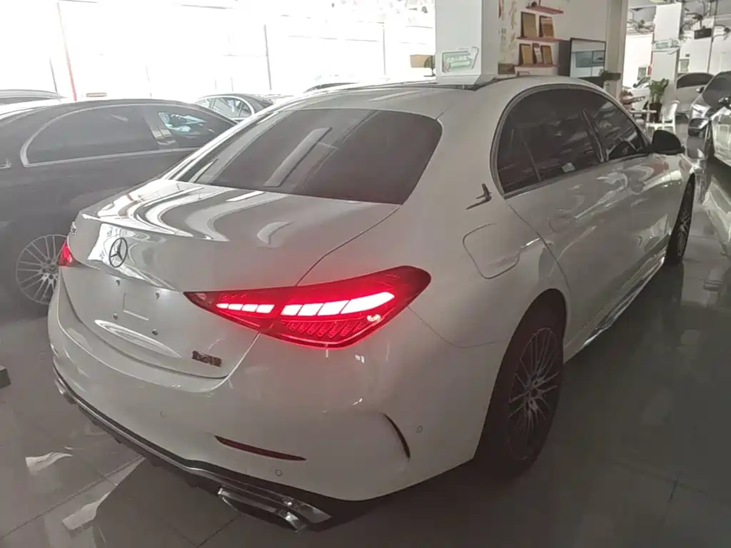 Mercedes-Benz C-Class 2025