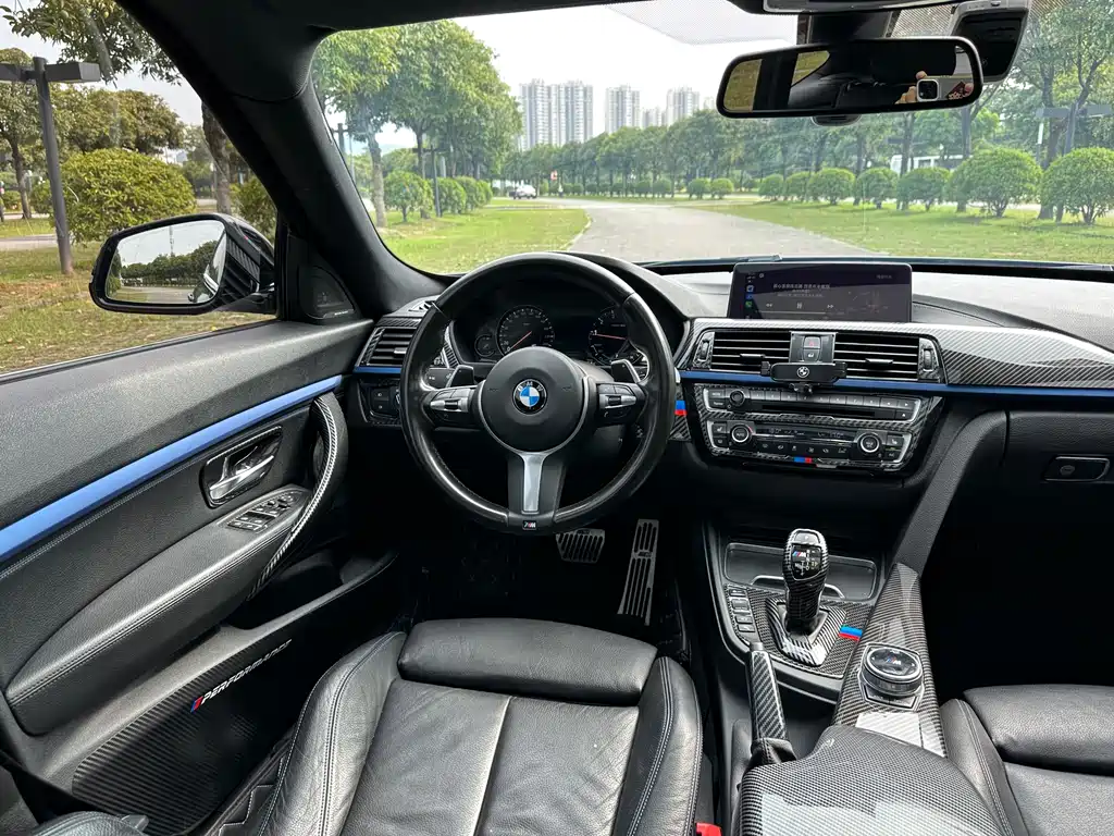 BMW 3 Series GT 2018 — фото 13