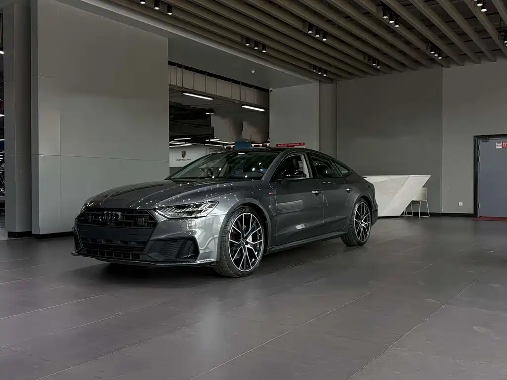 Audi A7 2021 — фото 1