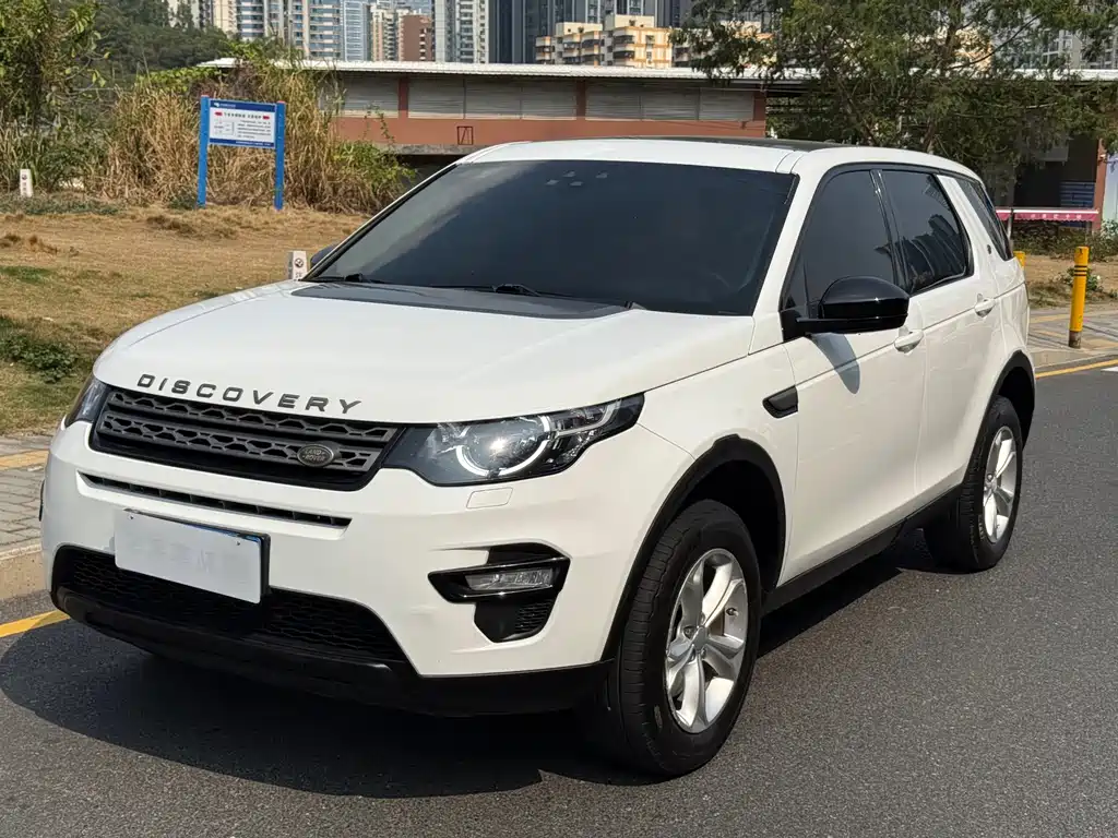 Land Rover Discovery Sport 2017 — фото 1