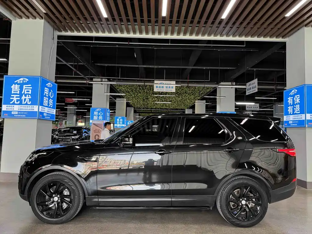 Land Rover Discovery 2019 — фото 17