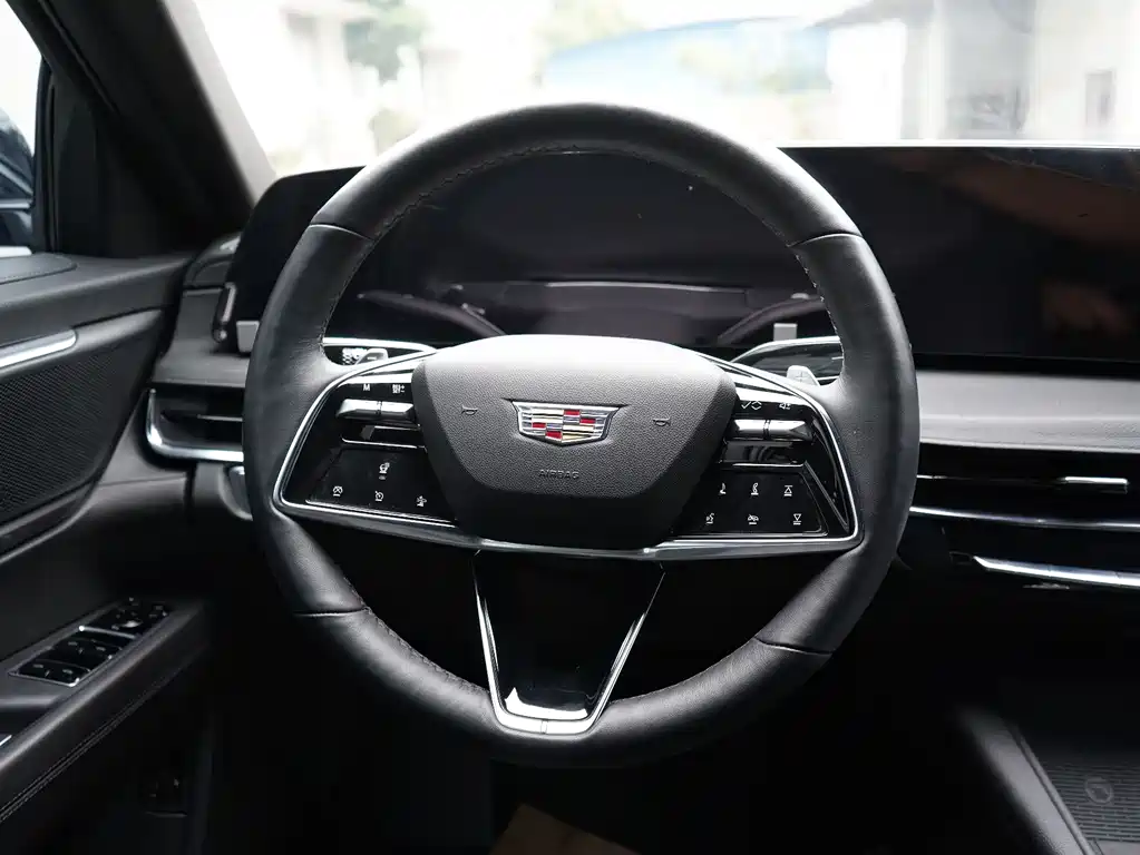 Cadillac CT6 2024 — фото 13