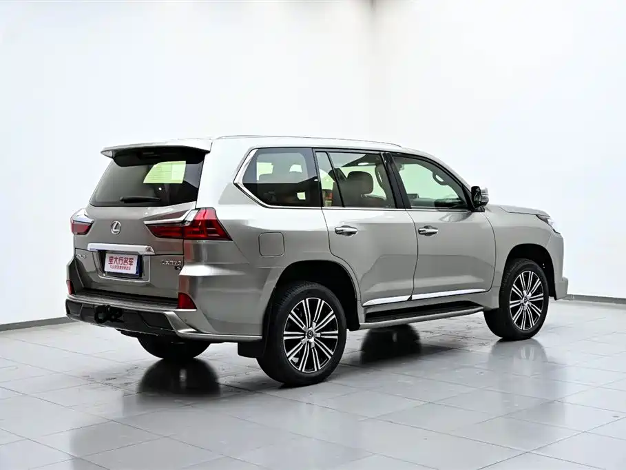 Lexus LX 2018 — фото 7