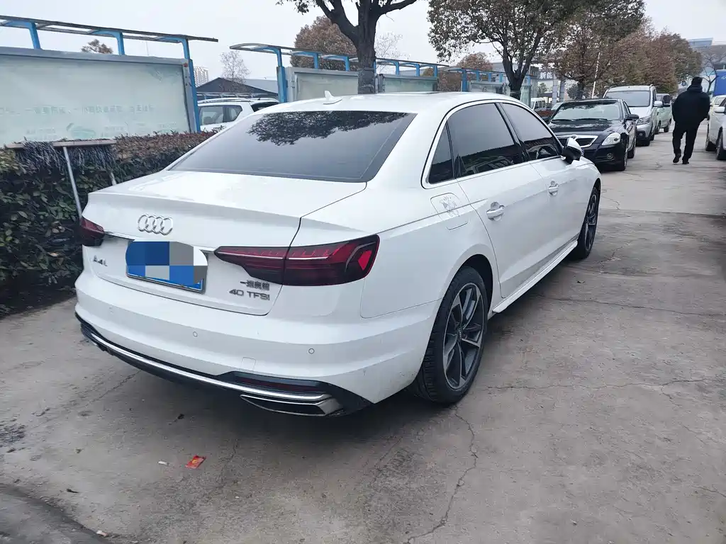 Audi A4L 2021