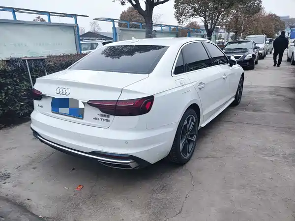 Audi A4L 2021