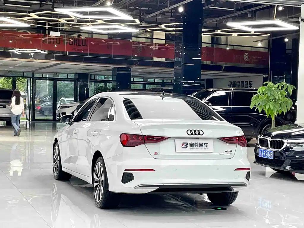 Audi A3 2021 — фото 16