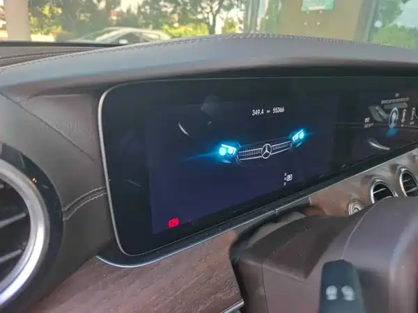 Mercedes-Benz E-Class 2021