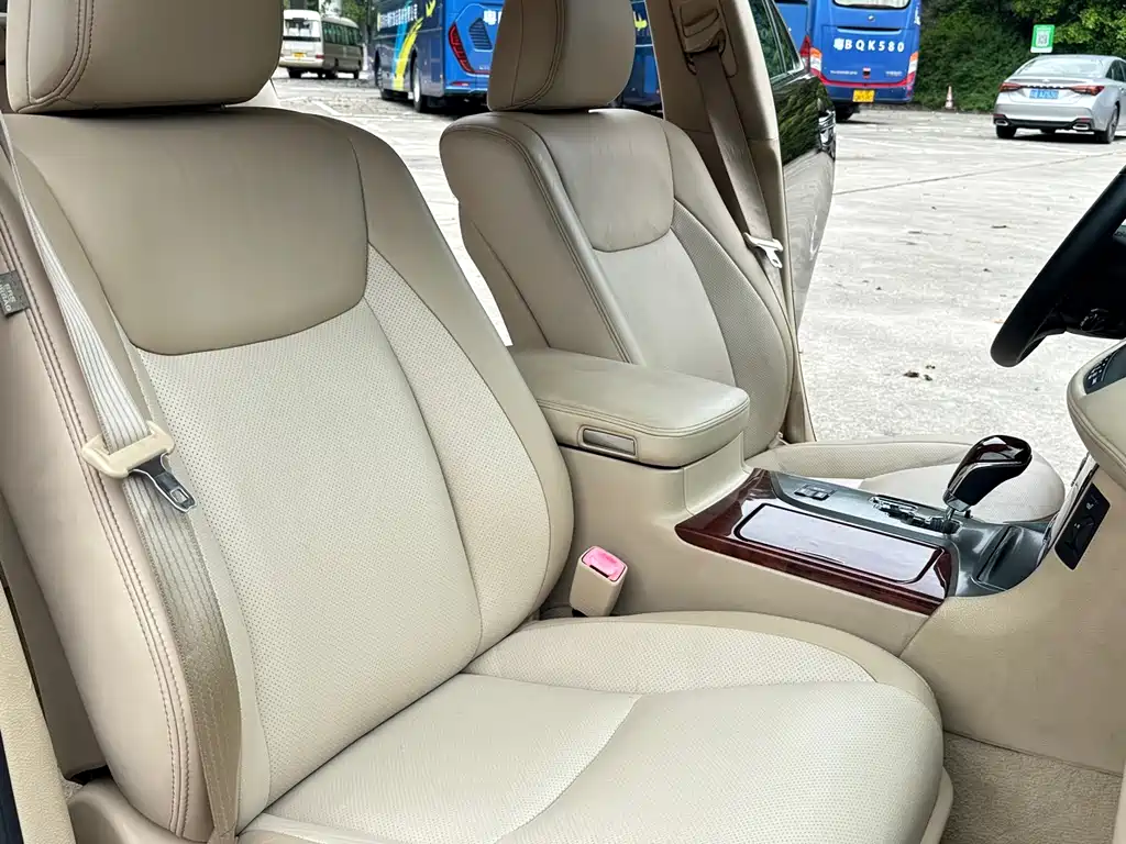 Toyota Crown 2014 — фото 10