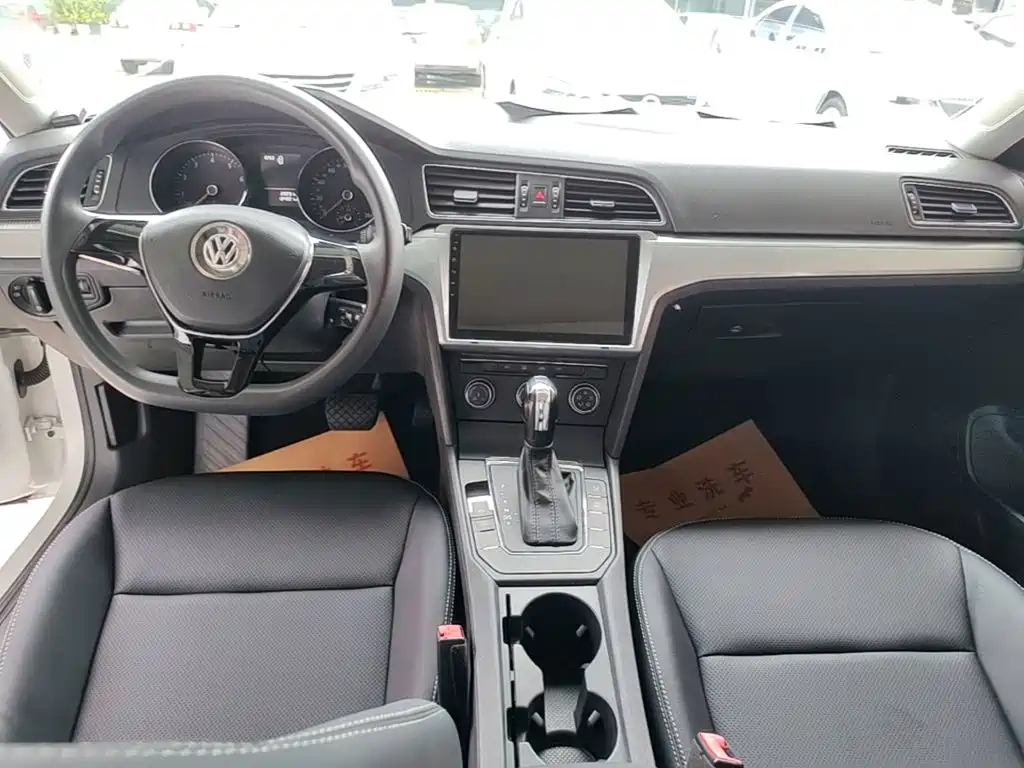 Volkswagen Lamando 2018 — фото 10