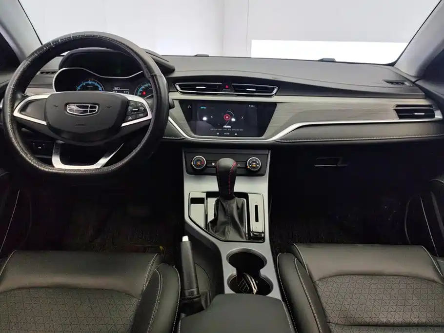 Geely Emgrand 2022 — фото 12