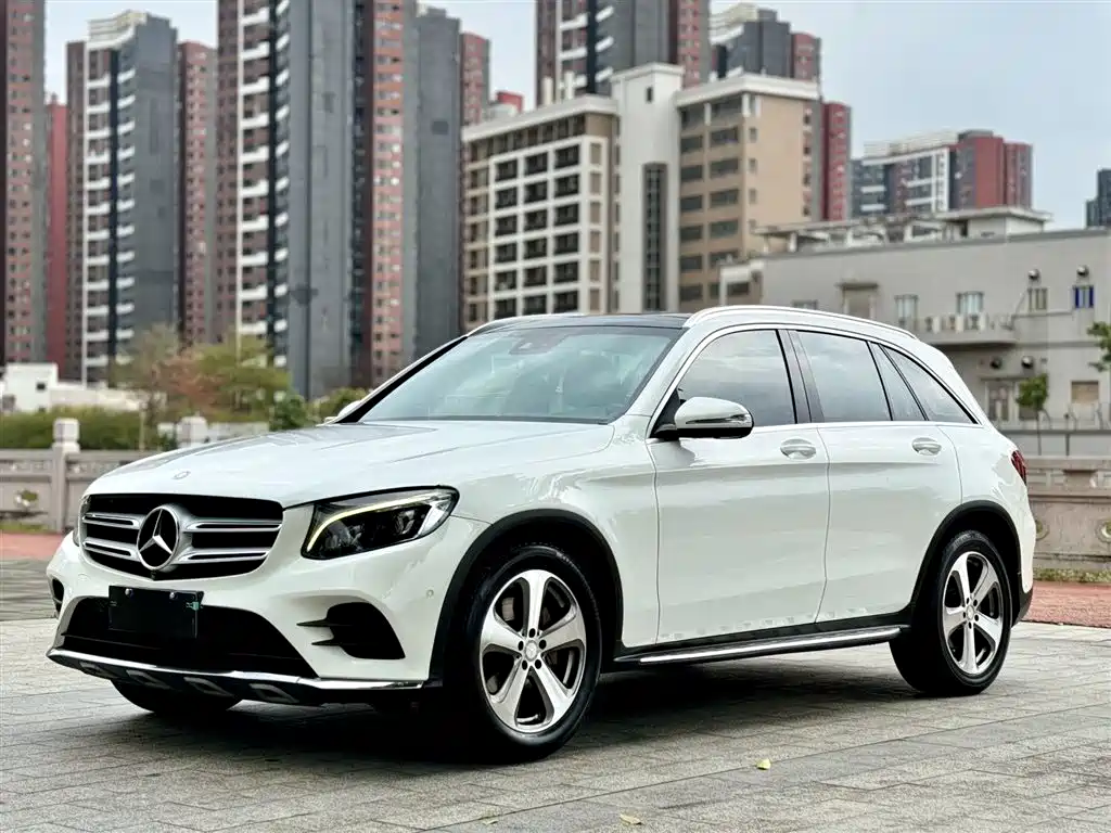 Mercedes-Benz GLC 2017 — фото 1