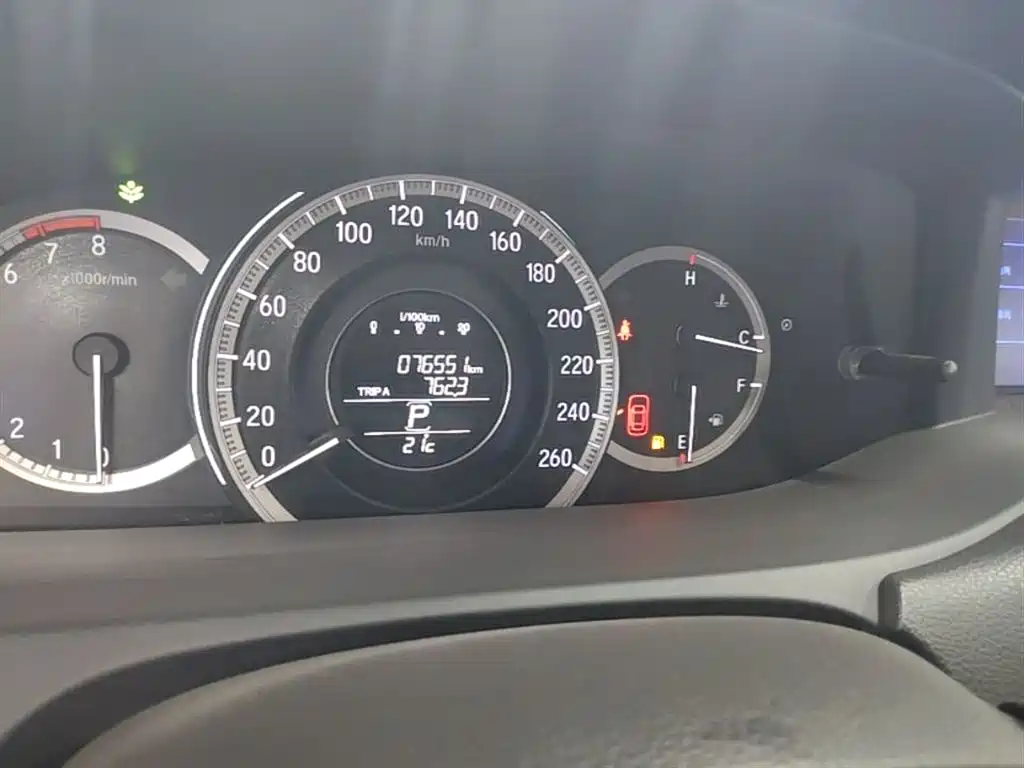Honda Accord 2018 — фото 12
