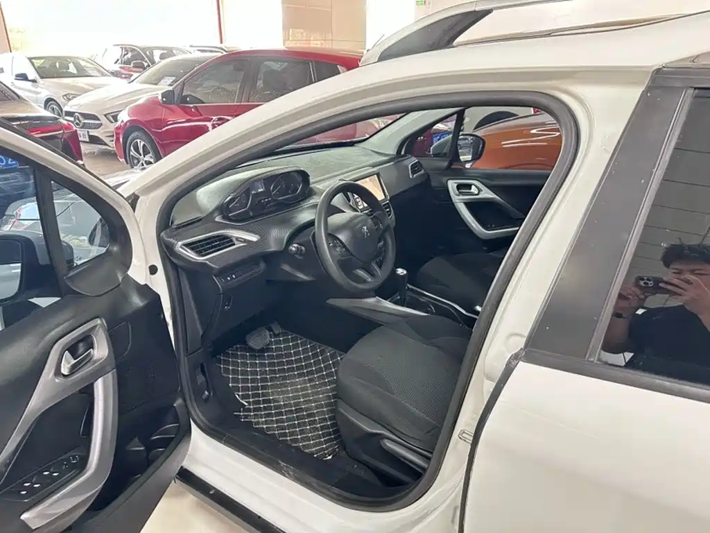 Peugeot 2008 2016