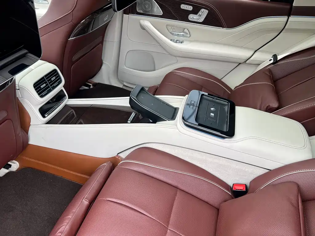 Mercedes-Benz GLS 2023 — фото 4