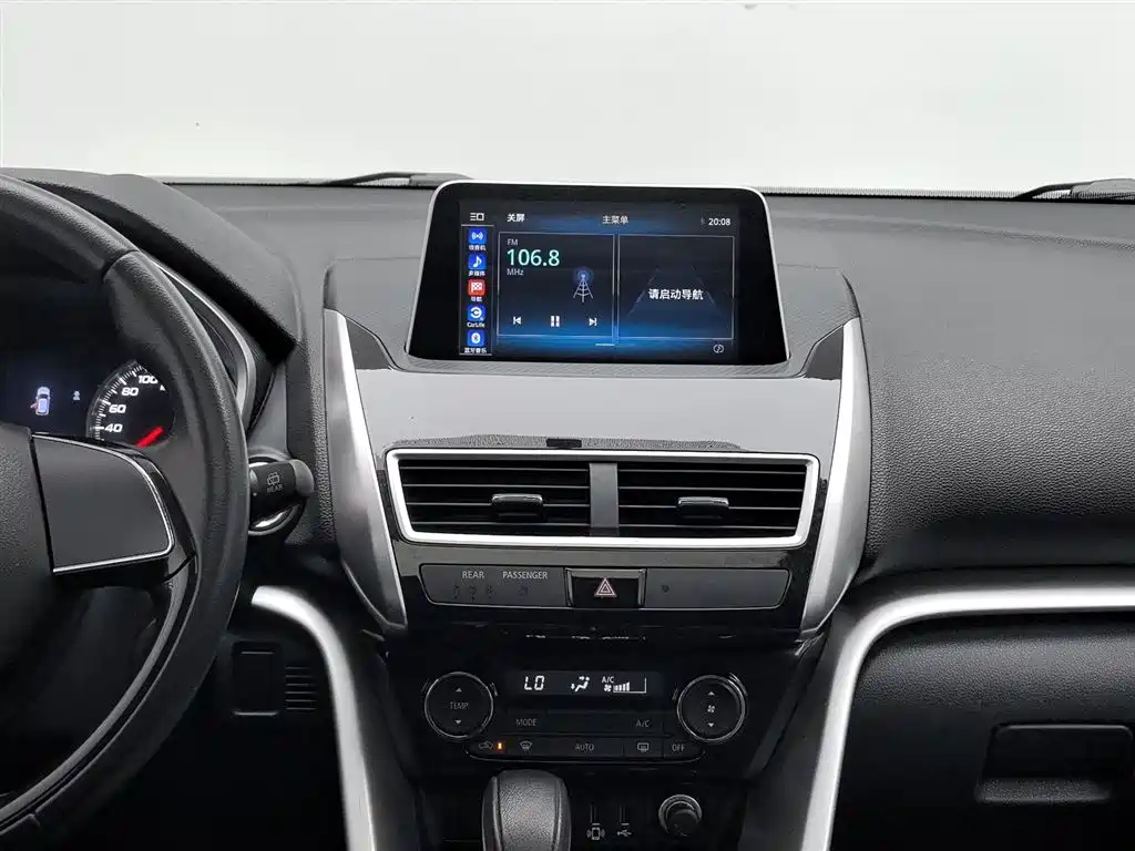 Mitsubishi Eclipse Cross 2019 — фото 12
