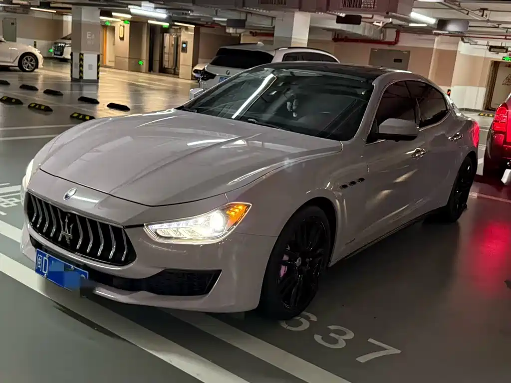 Maserati Ghibli 2018 — фото 1