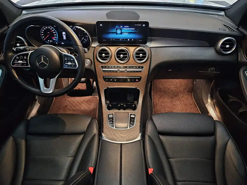 Mercedes-Benz GLC 2020 — фото 16