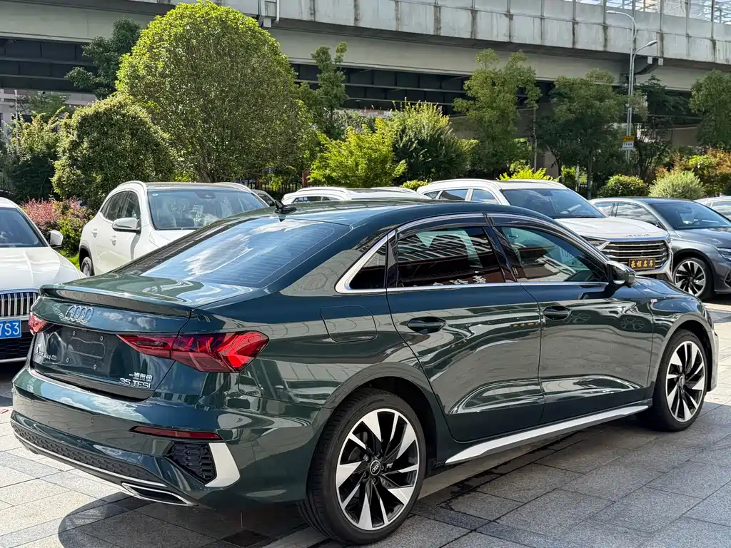 Audi A3 2023 — фото 12