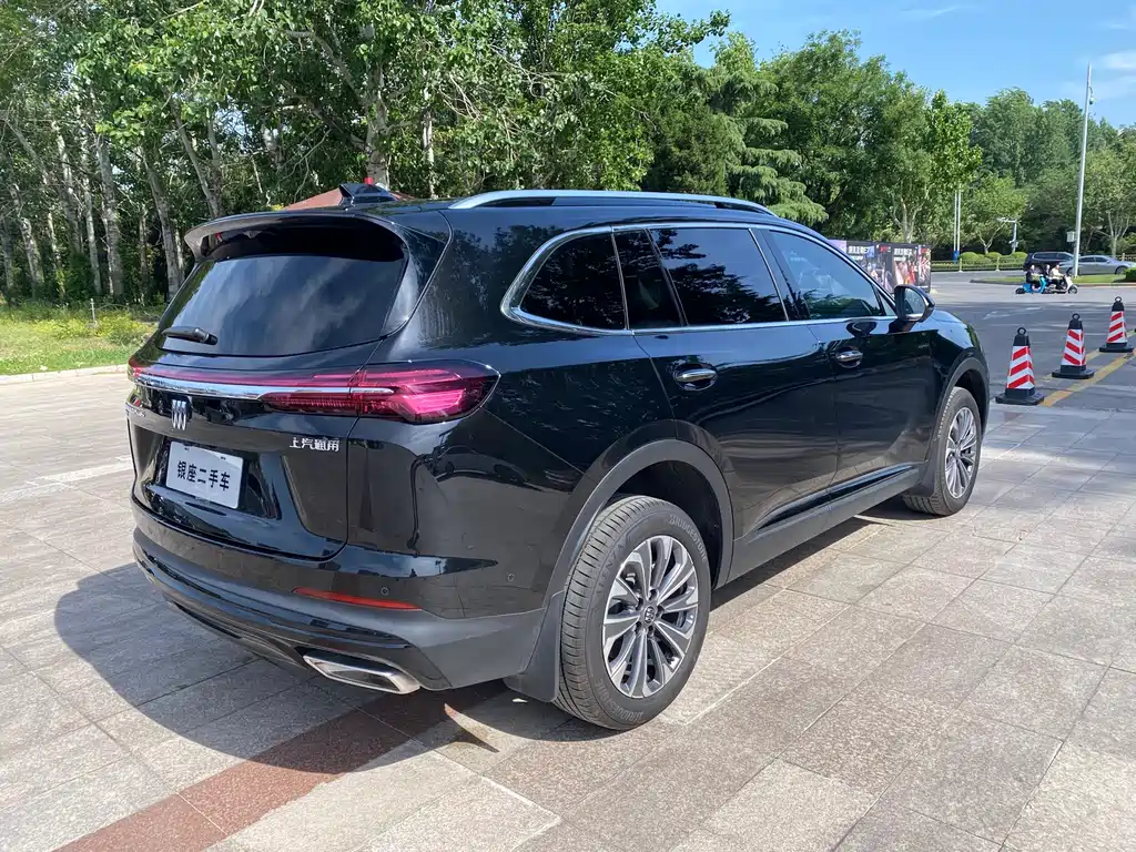 Buick Envision Plus — фото 4