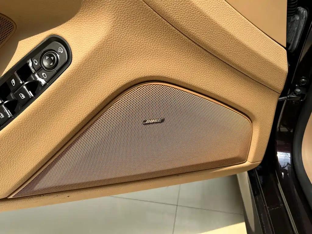 Porsche Panamera 2012 — фото 16