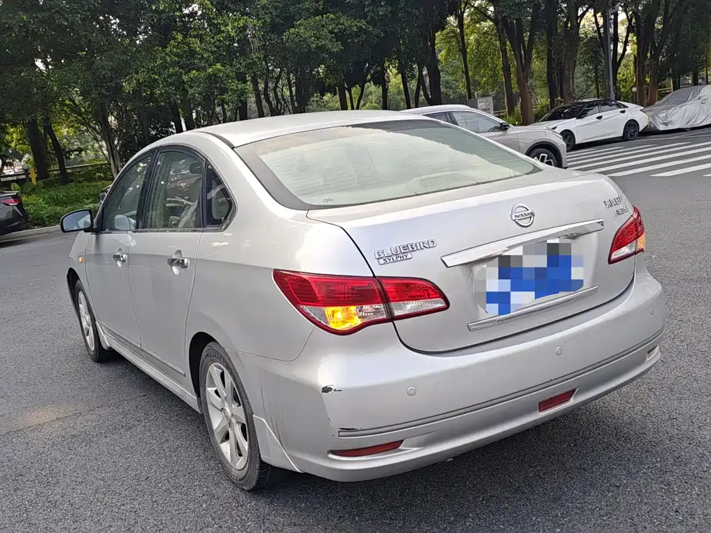 Nissan Sylphy 2010 — фото 7