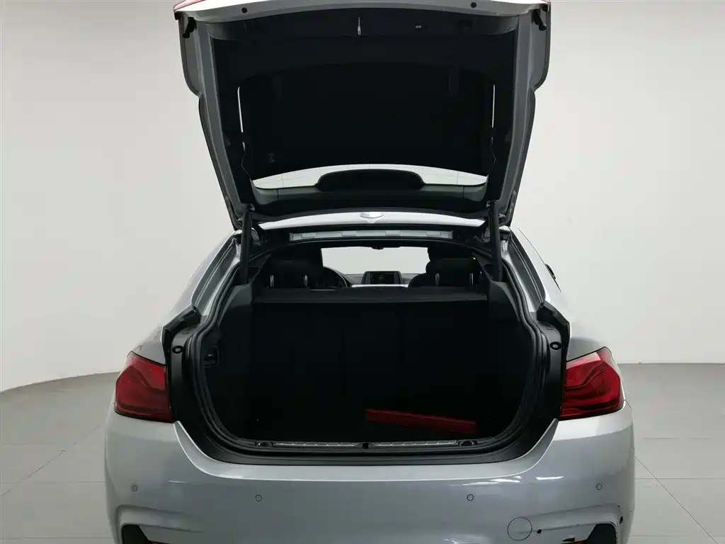 BMW 4 Series 2018 — фото 16