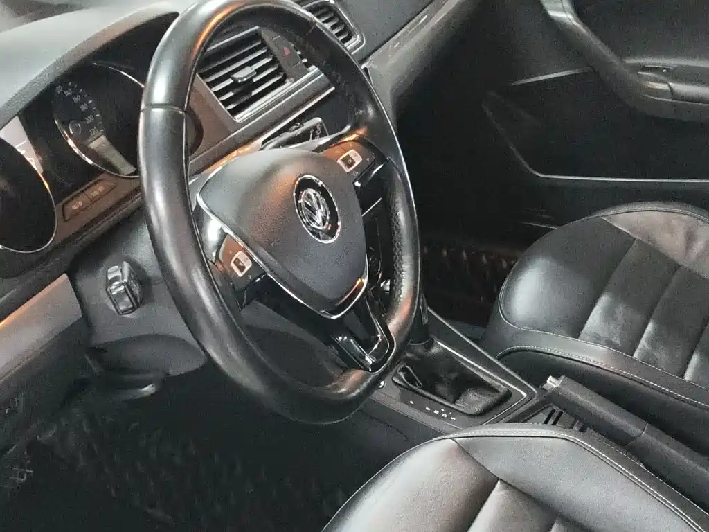 Volkswagen Gran Lavida 2018 — фото 14
