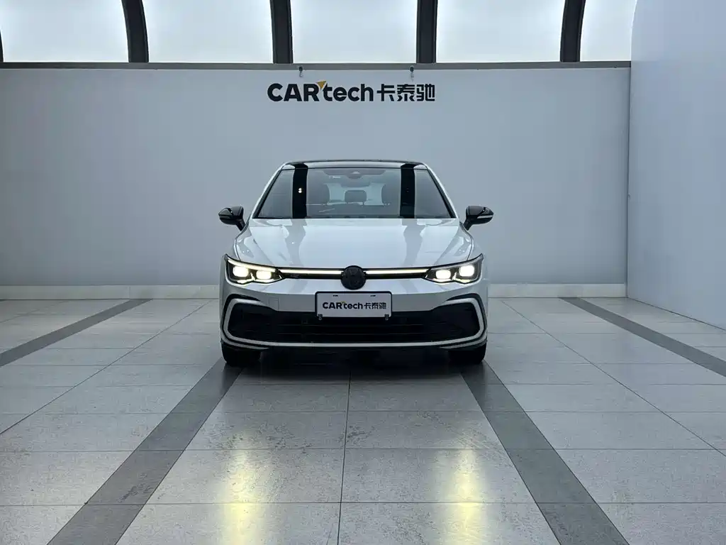 Volkswagen Golf 2022