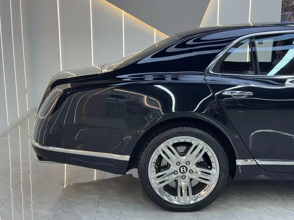 Bentley Mulsanne 2014 — фото 12