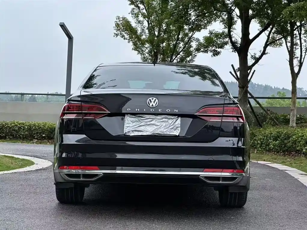 Volkswagen Phideon 2017 — фото 8