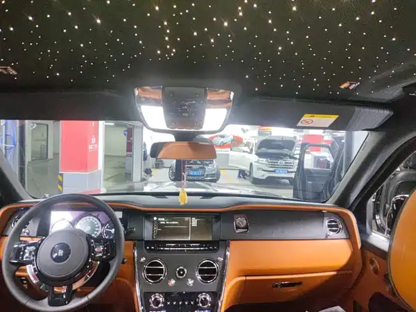 Rolls-Royce Cullinan 2024