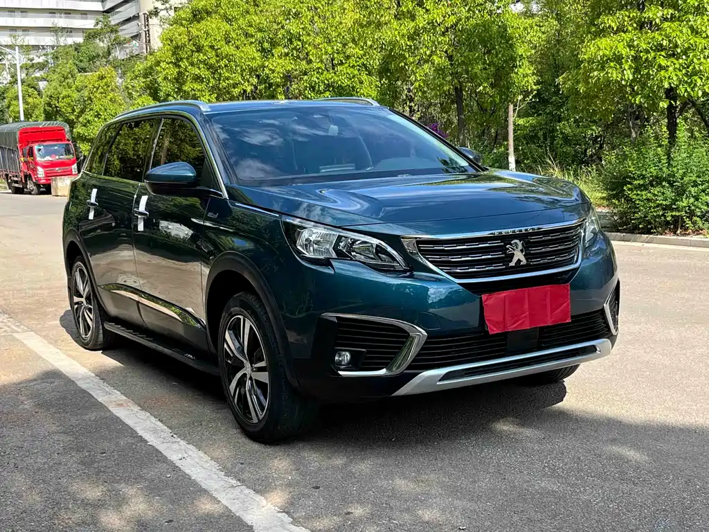 Peugeot 5008 2018 — фото 3