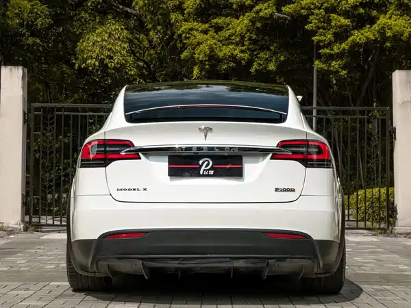 Tesla Model X 2017