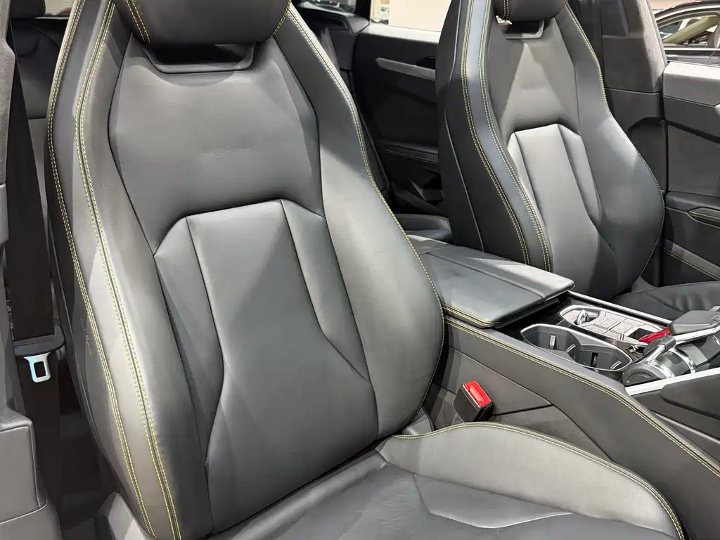 Lamborghini Urus 2019 — фото 11