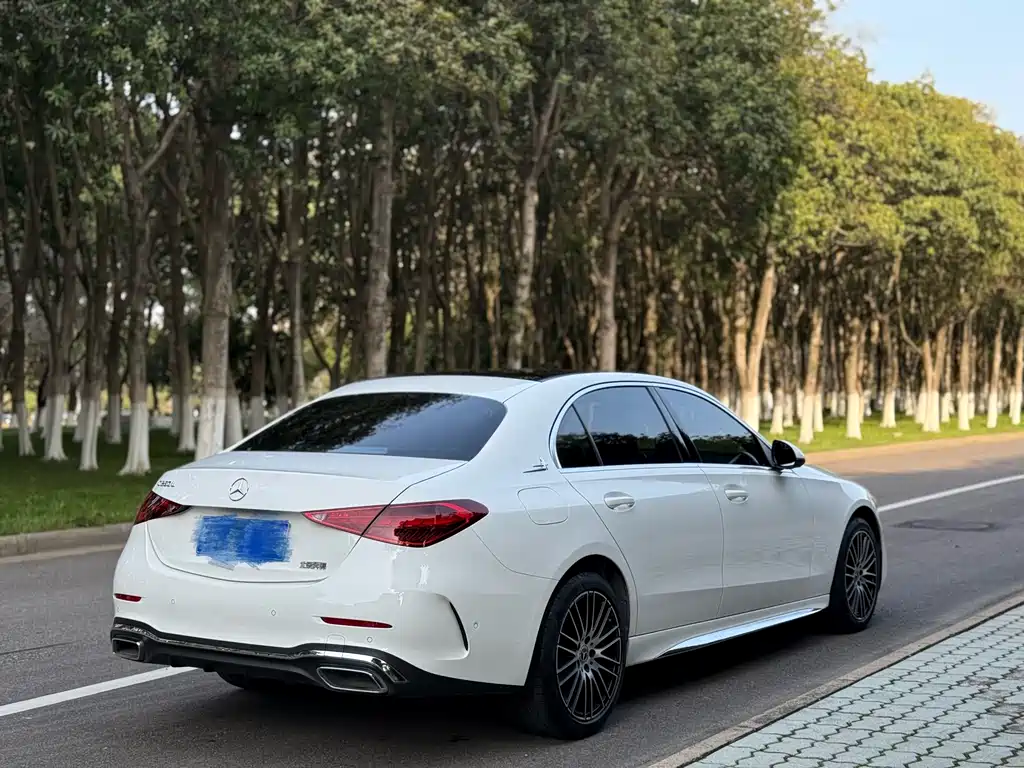 Mercedes-Benz C-Class 2023 — фото 11
